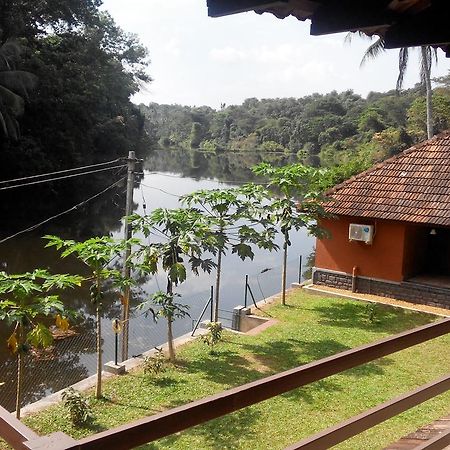 7Th Heaven Resorts Kochi Exteriör bild