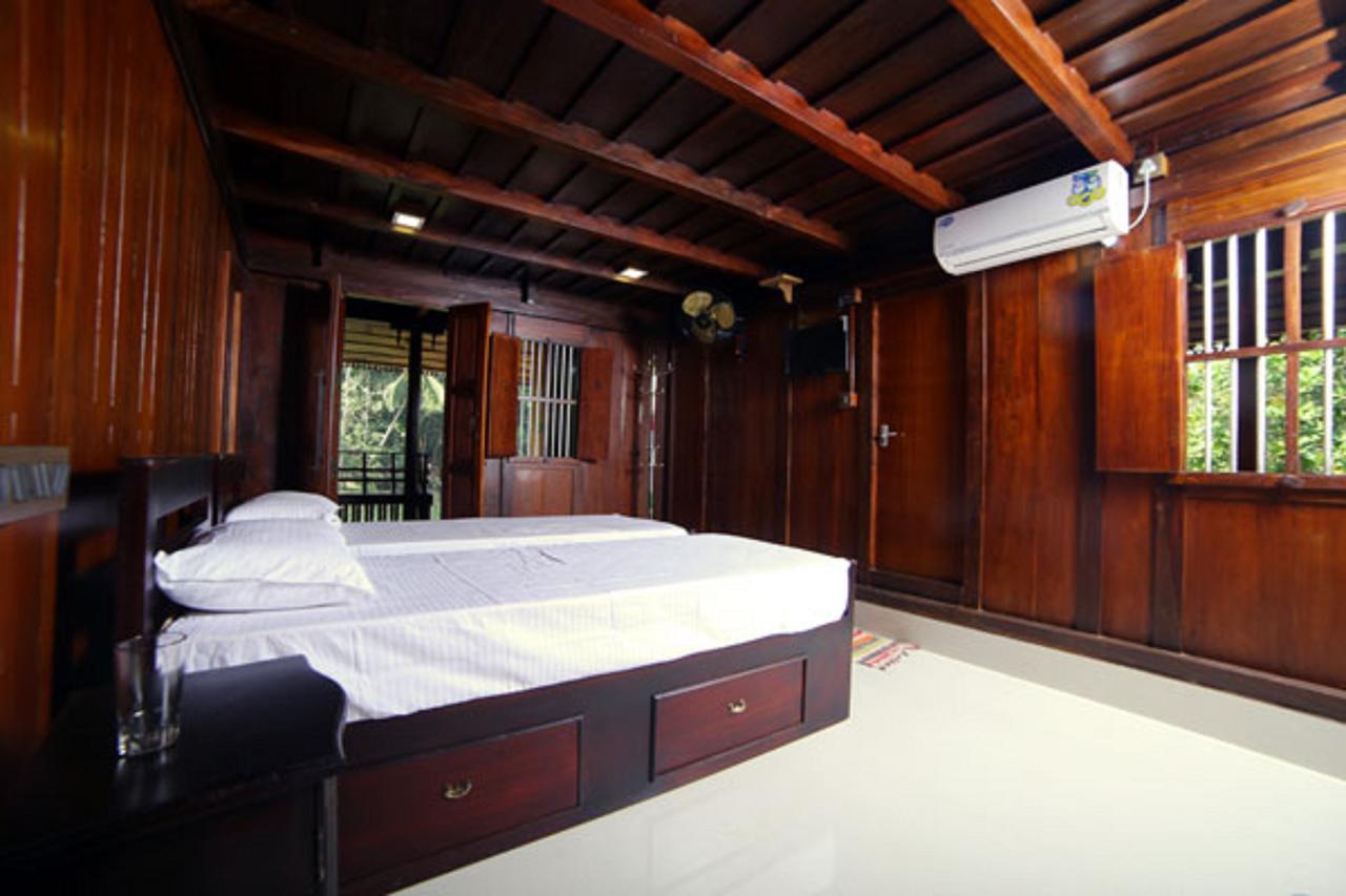 7Th Heaven Resorts Kochi Rum bild